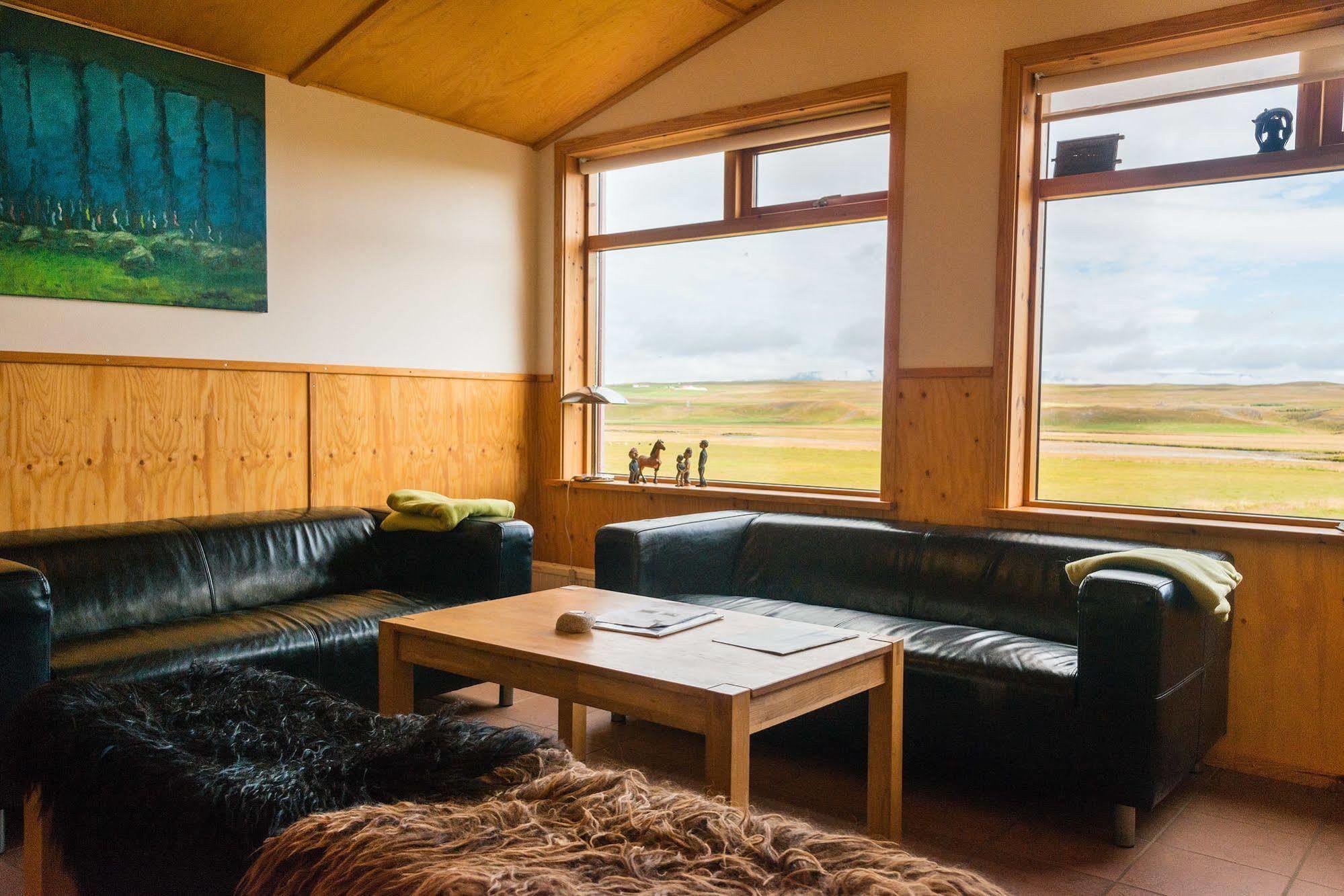 Brekkulaekur Guesthouse Hunathing Vestra Exteriör bild