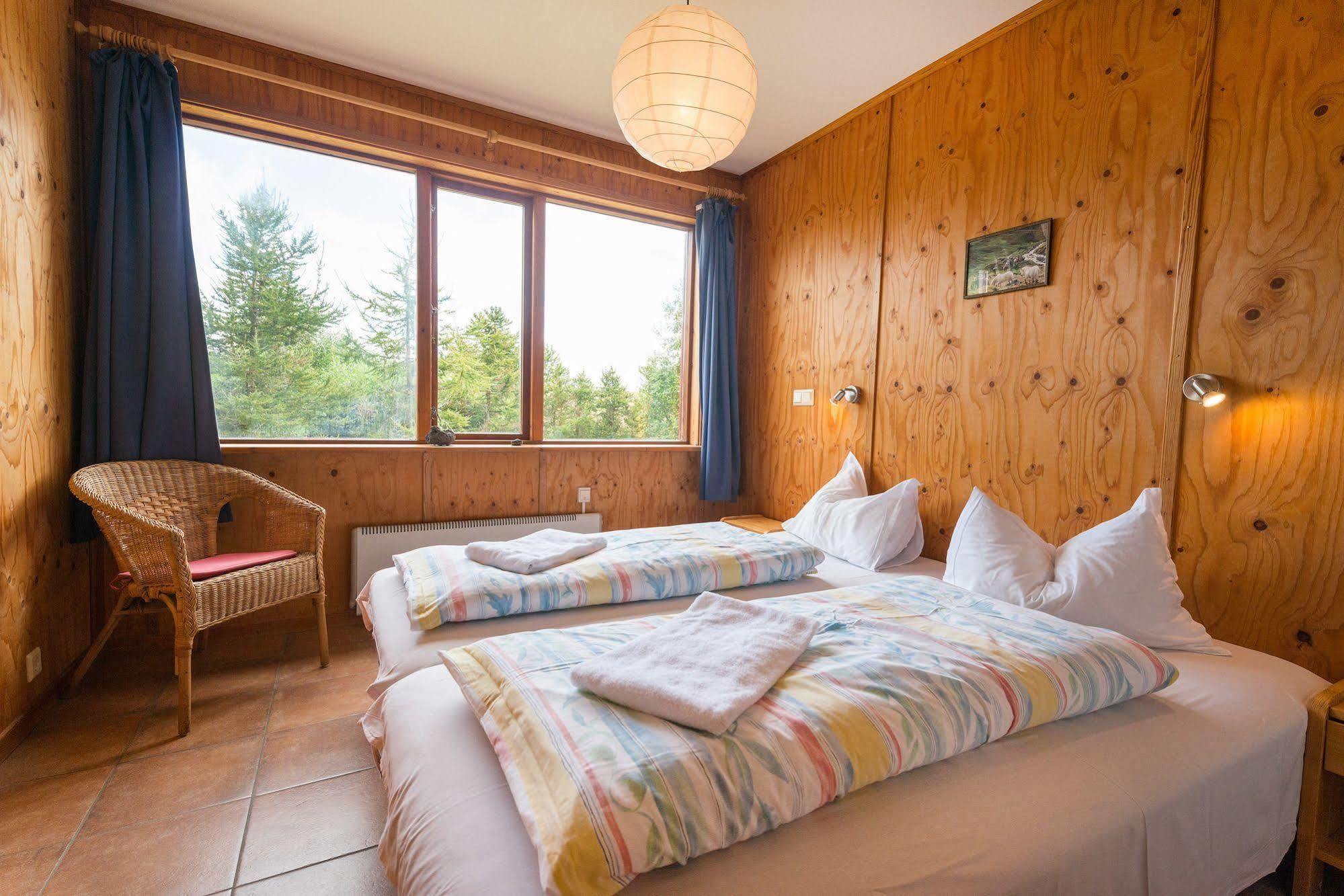 Brekkulaekur Guesthouse Hunathing Vestra Exteriör bild